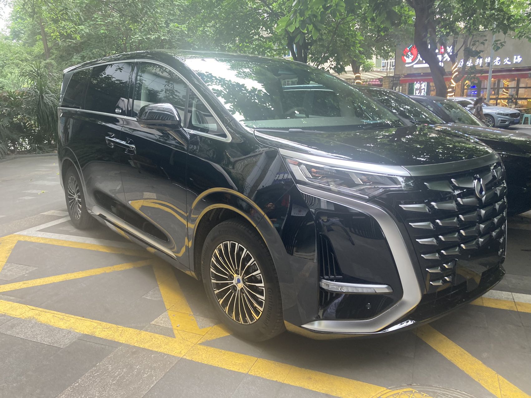 夏季汽车保养必做：空调清洗、冷却系统维护，让爱车清爽过夏