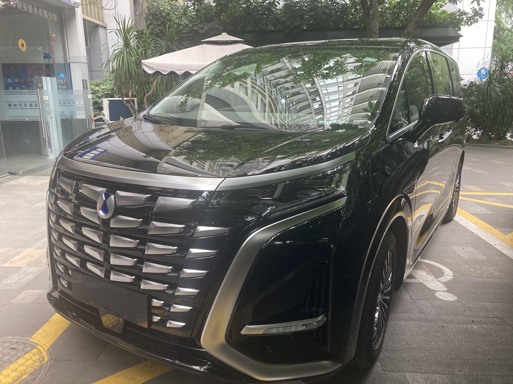 雨季汽车保养重点：雨刮、刹车、底盘养护，安全度过雨季